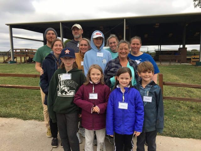 Veteran and Extended Family group picture